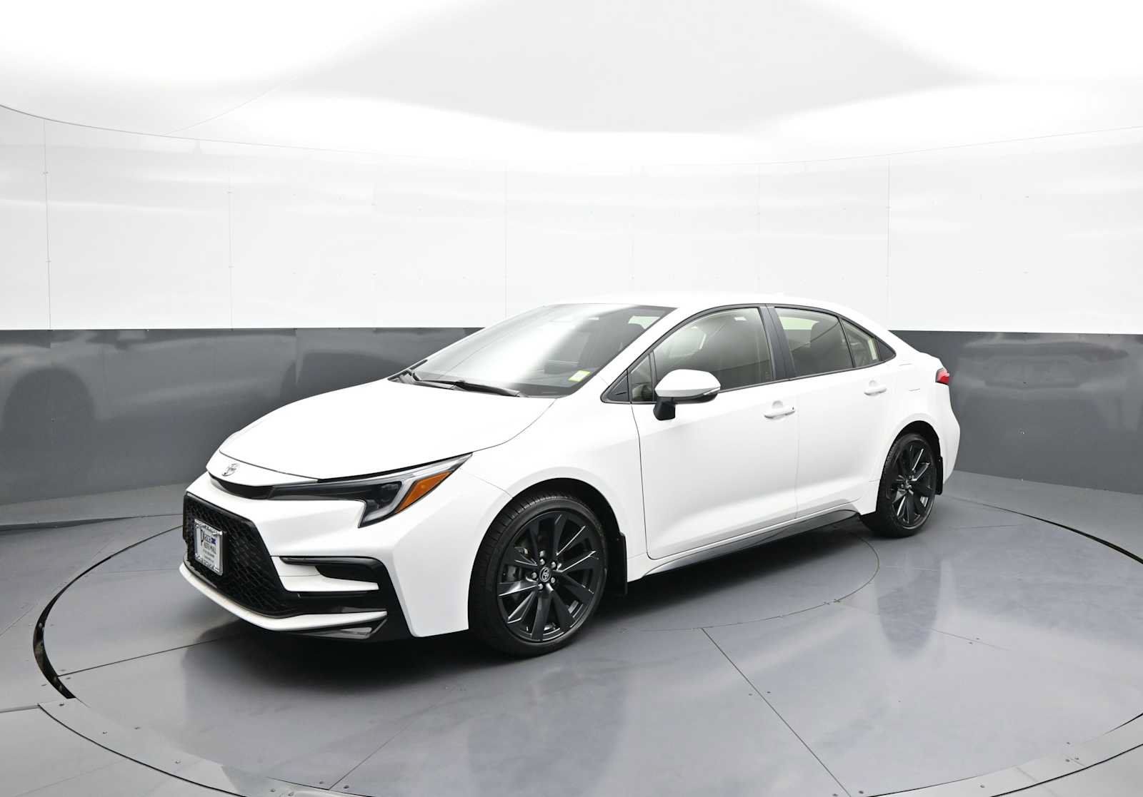 Certified 2026 Toyota Corolla SE FWD image 10