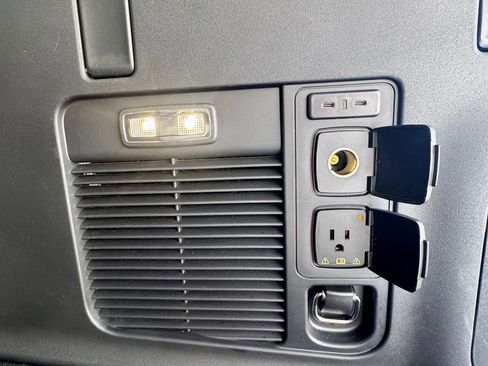 New 2025 Ford Expedition Max Platinum w/ Driver's Package image 10