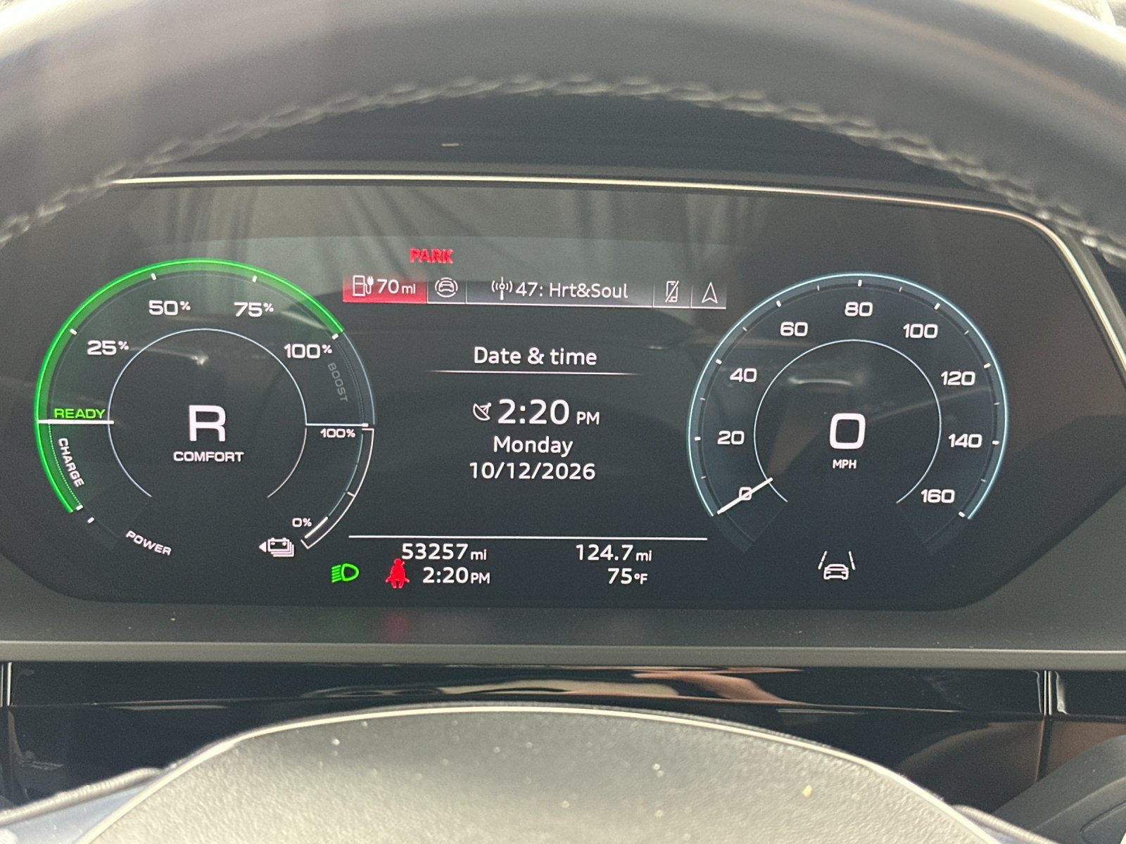Used 2024 Audi Q8 e-tron Premium Plus AWD/4WD image 24