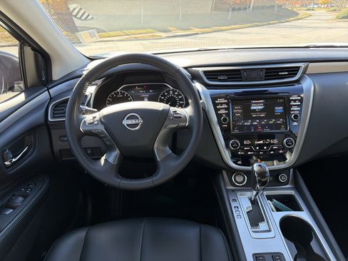 Used 2024 Nissan Murano SV w/ SV Midnight Edition Package image 22