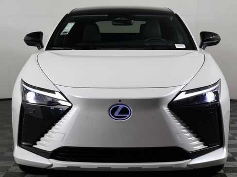 Used 2024 Lexus RZ 300e Premium w/ Technology Package image 2