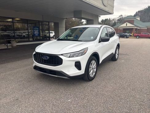 Used 2025 Ford Escape Active image 1