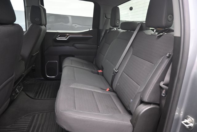 Used 2026 Chevrolet Silverado 1500 RST RWD image 2
