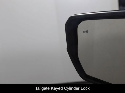 Used 2023 Chevrolet Colorado Trail Boss w/ Technology Package image 30