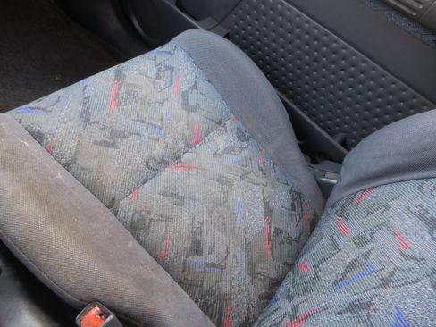 Used 1998 Toyota RAV4 2WD 2-Door image 35