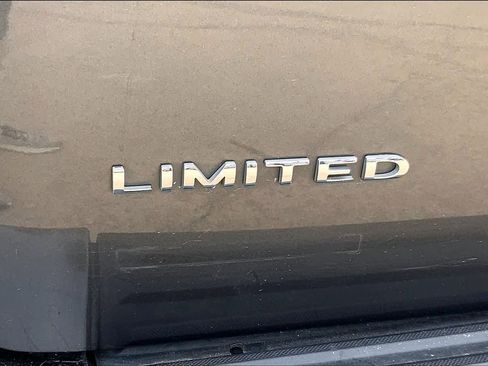 Used 2017 Ford Expedition EL Limited image 31
