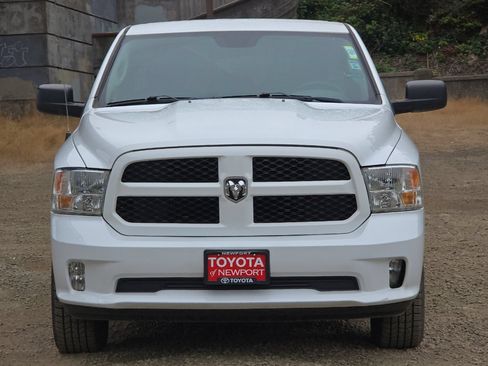 Used 2019 RAM 1500 Express AWD/4WD image 6