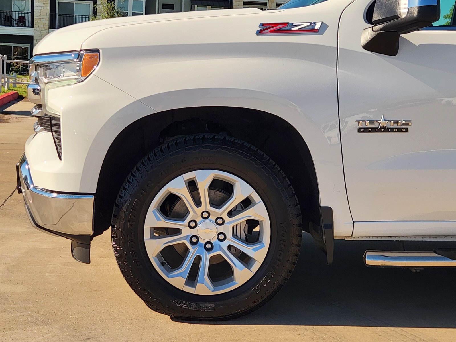 Certified 2023 Chevrolet Silverado 1500 LTZ AWD/4WD image 10