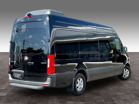 Used 2023 Mercedes-Benz Sprinter 2500 image 5