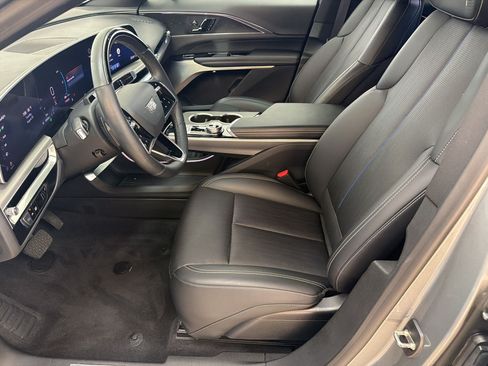 Certified 2024 Cadillac Lyriq Luxury RWD image 5
