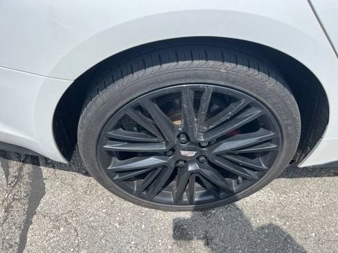 Used 2022 Cadillac CT5 V w/ LPO, ONYX Package AWD/4WD image 4