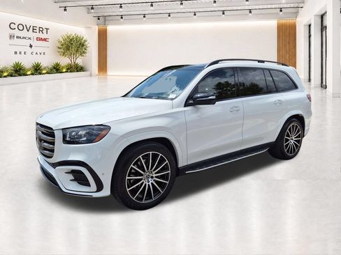 Used 2024 Mercedes-Benz GLS 580 4MATIC image 4