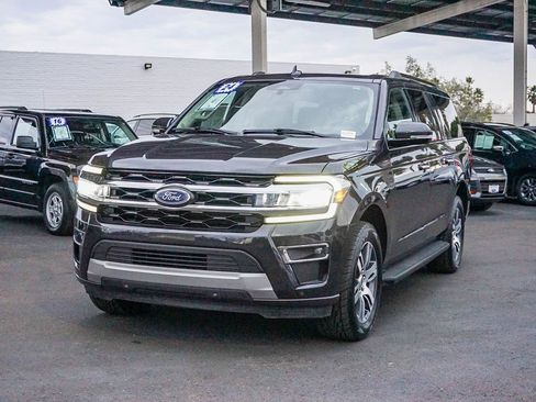 Used 2024 Ford Expedition Max Limited image 4