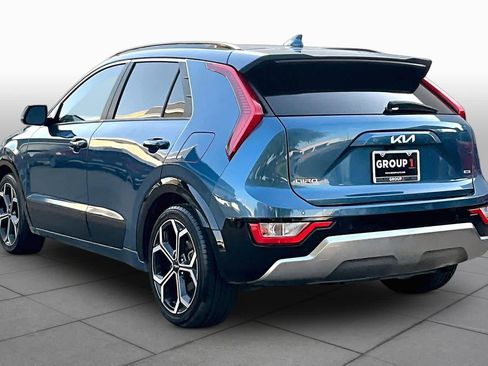 Used 2023 Kia Niro EX Touring FWD image 12
