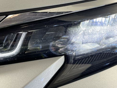 Used 2024 Toyota Sienna XLE image 12