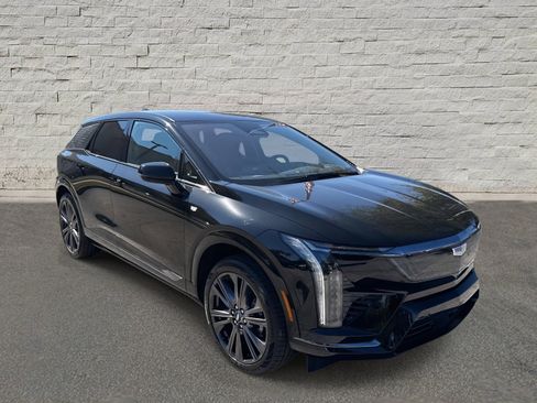 New 2026 Cadillac Optiq Sport 2 image 3