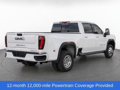 Used 2026 GMC Sierra 3500 Denali Ultimate w/ LPO, Black Badging Package AWD/4WD image 4