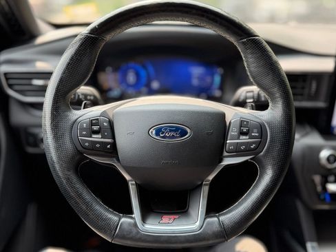 Used 2020 Ford Explorer ST w/ Premium Technology Package AWD/4WD image 9