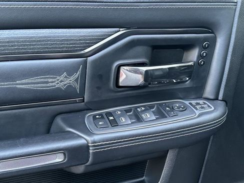 Used 2023 RAM 3500 Limited image 13