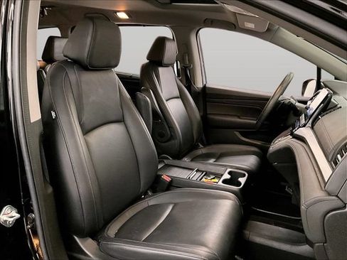 Used 2023 Honda Odyssey EX-L image 7