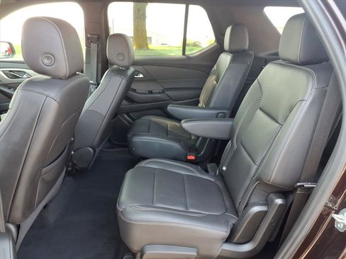 Used 2023 Chevrolet Traverse LT AWD/4WD image 28
