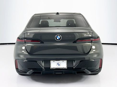 Used 2026 BMW 740i w/ Premium Package RWD image 6