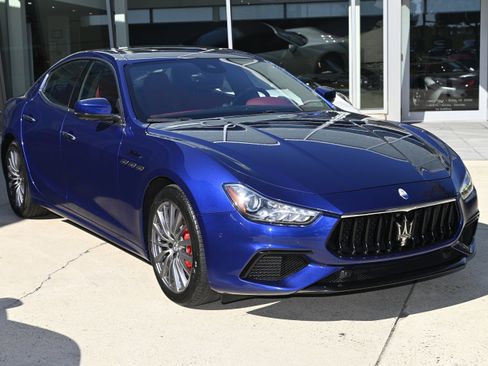 Certified 2022 Maserati Ghibli Modena Q4 image 3