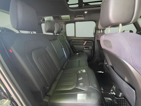 Used 2020 Land Rover Defender 110 X AWD/4WD image 7