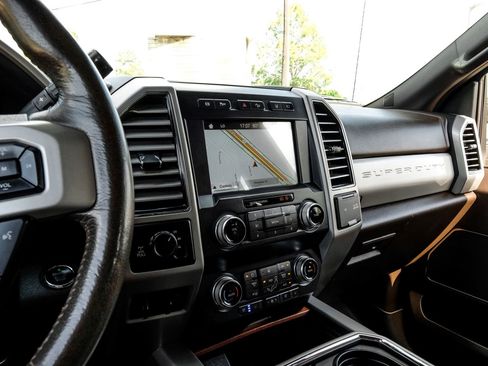 Used 2019 Ford F250 King Ranch w/ King Ranch Ultimate Package AWD/4WD image 23