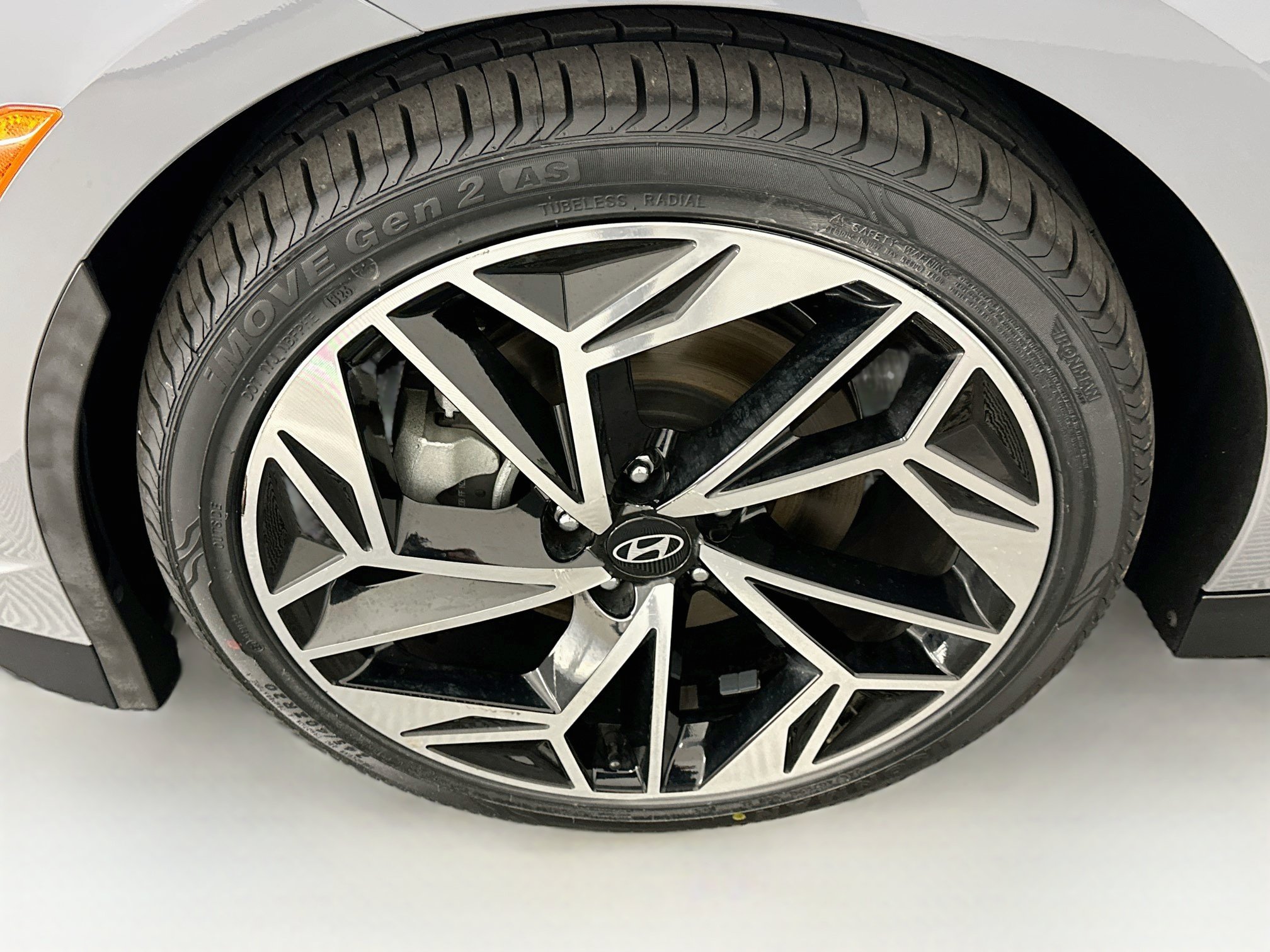 Used 2023 Hyundai Ioniq 6 SEL AWD/4WD image 11