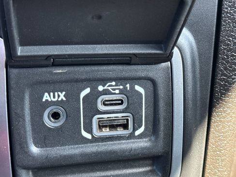 Used 2025 Jeep Gladiator Sport AWD/4WD image 27