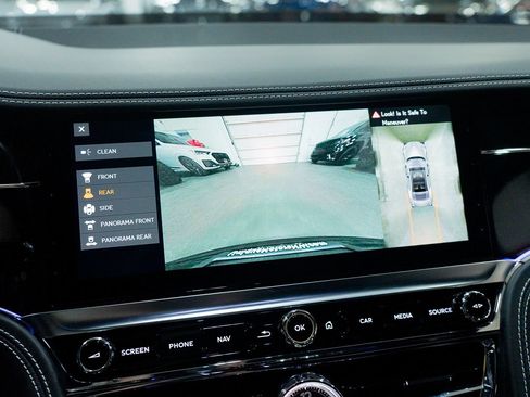 Used 2021 Bentley Flying Spur V8 AWD/4WD image 82
