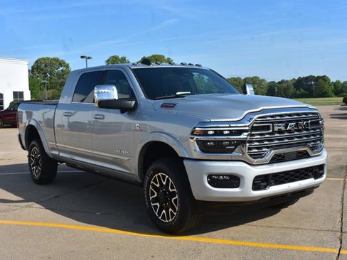 New 2026 RAM 2500 Limited image 3