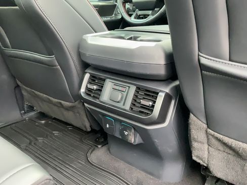Used 2025 Ford F150 Raptor AWD/4WD image 22