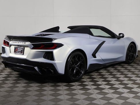 Used 2021 Chevrolet Corvette Stingray Premium Conv w/ Z51 Performance Package RWD image 12