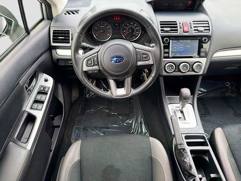 Used 2017 Subaru Crosstrek 2.0i Premium image 16