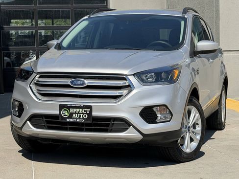 Used 2018 Ford Escape SE AWD/4WD image 3