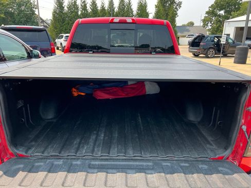 Used 2018 GMC Sierra 1500 SLT w/ SLT Premium Package AWD/4WD image 4