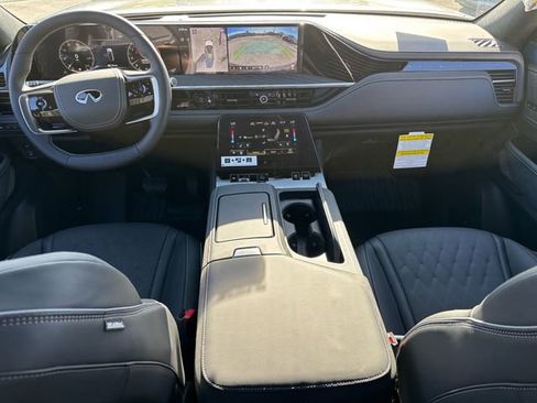 New 2026 INFINITI QX80 Autograph w/ Premium Cargo Package image 16