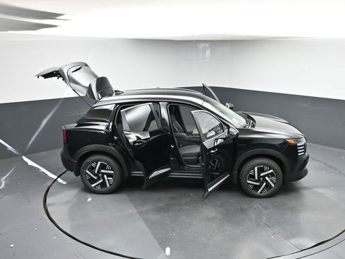 New 2026 Nissan Kicks SV image 39