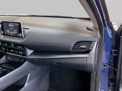Certified 2023 Nissan Rogue SV w/ SV Premium B Package FWD image 19