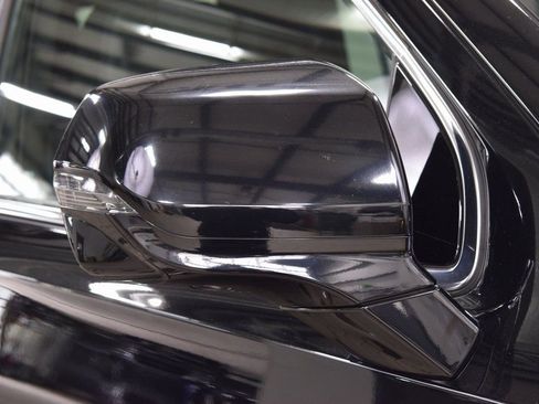 Used 2024 GMC Yukon XL Denali w/ Max Trailering Package image 18