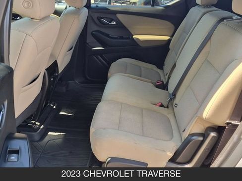 Used 2023 Chevrolet Traverse LS AWD/4WD image 15