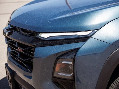 Used 2025 Chevrolet Equinox RS AWD/4WD image 12