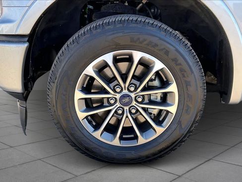 Used 2020 Ford F150 XLT w/ Equipment Group 302A Luxury image 11