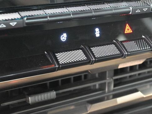 New 2025 GMC Hummer EV 2X image 27