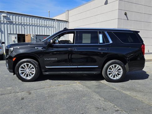 Certified 2021 GMC Yukon SLT w/ SLT Premium Package image 2