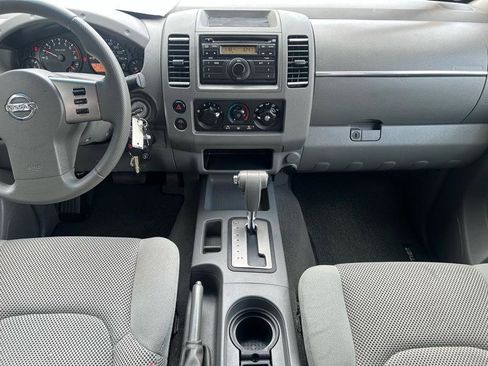 Used 2008 Nissan Frontier SE w/ SE Value Truck Pkg image 11