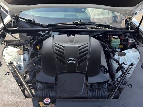 Used 2018 Lexus LC 500 Coupe w/ Sport Package RWD image 9