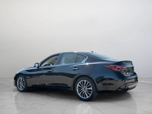 Used 2019 INFINITI Q50 Luxe w/ Essential Package (3.0T Luxe) image 4